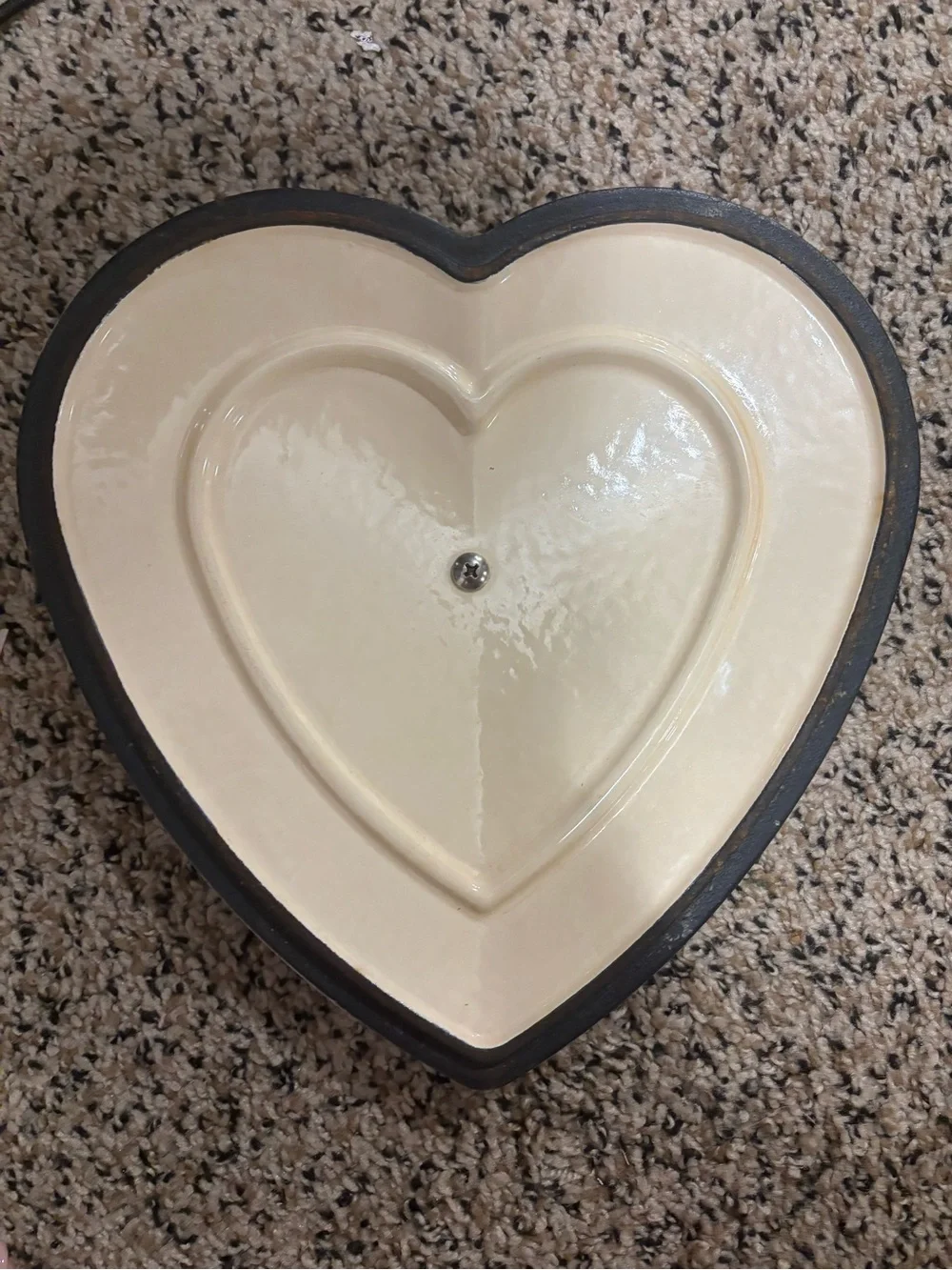 Pink Heart-Shaped Enamel Cast Iron Dutch Oven